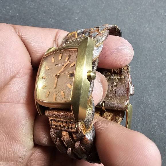 Vintage Fossil Ladies Quartz Watch Gold Tone Date Just Woven Strap Working shows - Picture 7 of 9